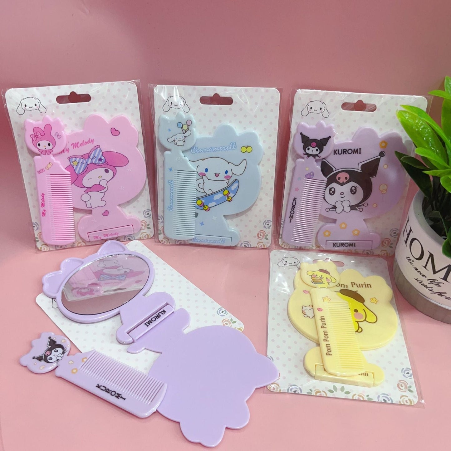 sanrio mirror and comb